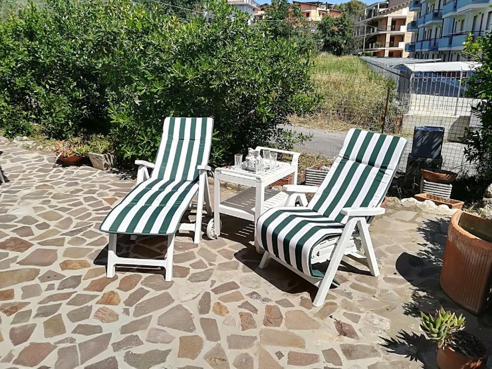 Villa Ariosa Vasto Luaran gambar